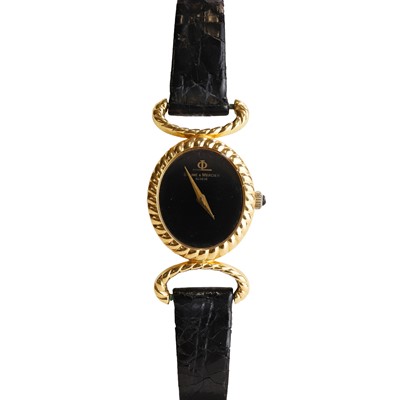 Lot 377 - A ladies' 18ct gold Baume & Mercier mechanical strap watch