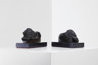 Lot 229 - A pair of bronze models of the Canova lions
