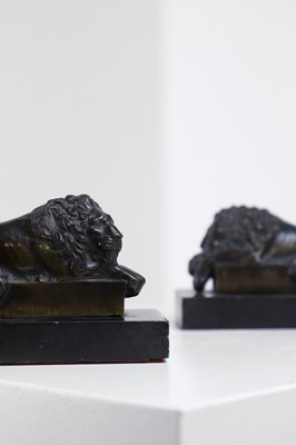 Lot 229 - A pair of bronze models of the Canova lions