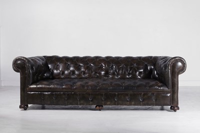 Lot 101 - A buttoned leather chesterfield sofa