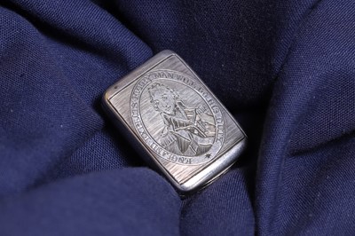 Lot 17 - A George III commemorative Nelson silver vinaigrette