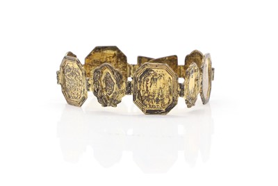 Lot 8 - A silver gilt presentation greyhound collar