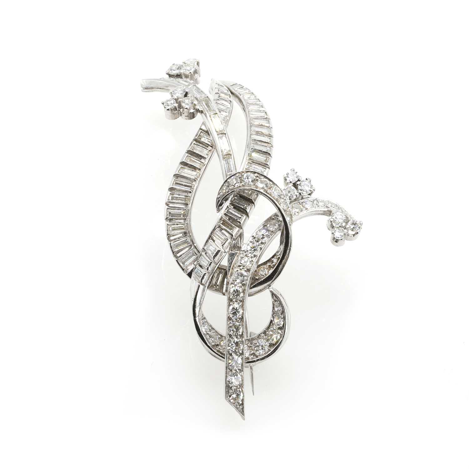 Lot 58 - A diamond spray brooch