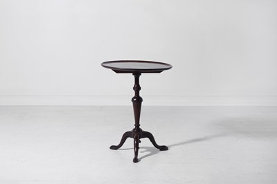 Lot 259 - A George II walnut tripod table