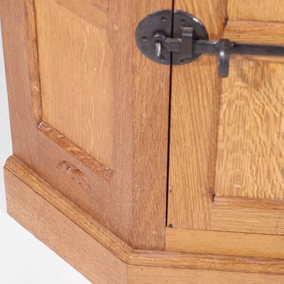 Lot 42 - Workshop of Robert 'Mouseman' Thompson (1876-1955)