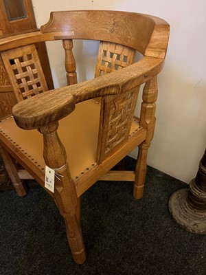 Lot 38 - Workshop of Robert 'Mouseman' Thompson (1876-1955)