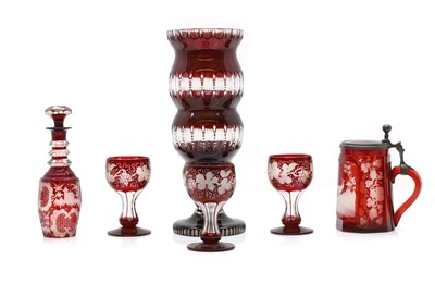 Lot 252 - A collection of cranberry glasswares
