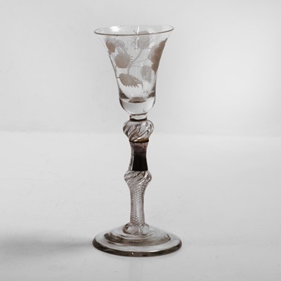 Lot 11 - An engraved Jacobite wine glass