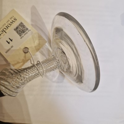 Lot 11 - An engraved Jacobite wine glass