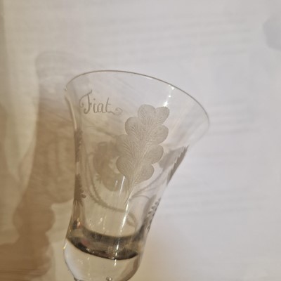 Lot 11 - An engraved Jacobite wine glass