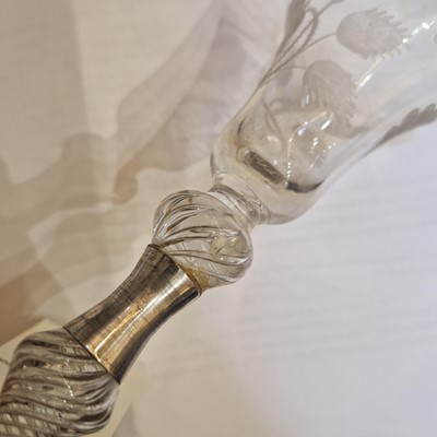 Lot 11 - An engraved Jacobite wine glass