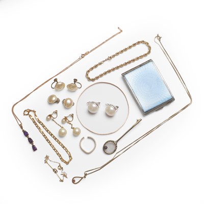 Lot 270 - A collection of jewellery and a silver guilloche enamel box