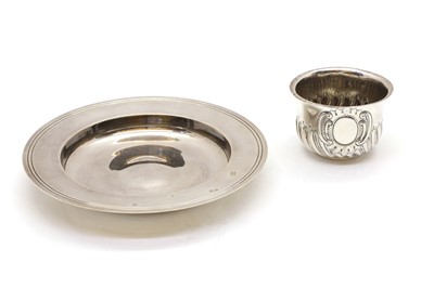 Lot 11 - A silver dish