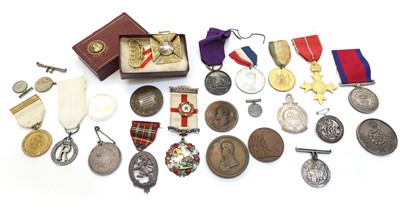 Lot 134 - A collection of various medallions and medals