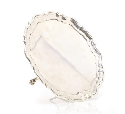 Lot 2 - A George V silver salver