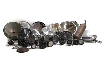 Lot 105 - A group of 1930s car headlamps