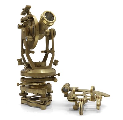 Lot 271 - A modern brass theodolite