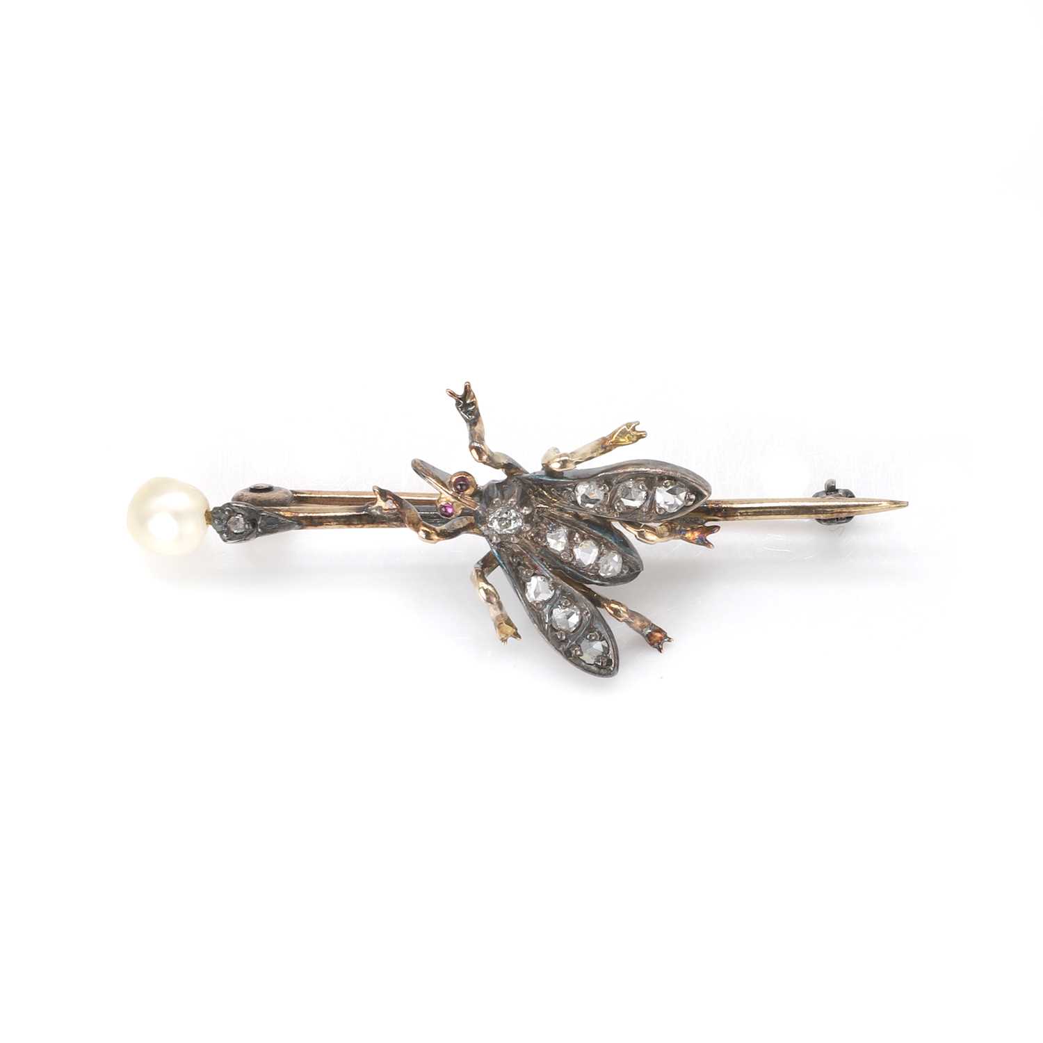 Lot 16 - An antique diamond and pearl insect brooch