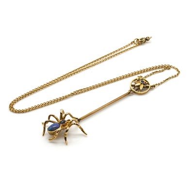 Lot 14 - An Edwardian gold opal and sapphire pendant necklace
