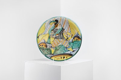 Lot 21 - A Montelupo maiolica circular dish