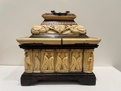 Lot 70 - A small bone, horn and softwood casket