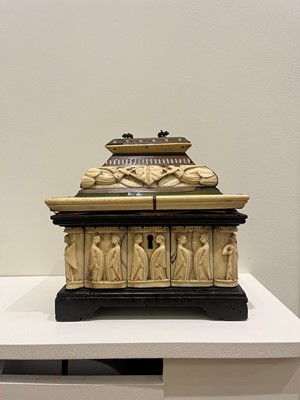 Lot 70 - A small bone, horn and softwood casket