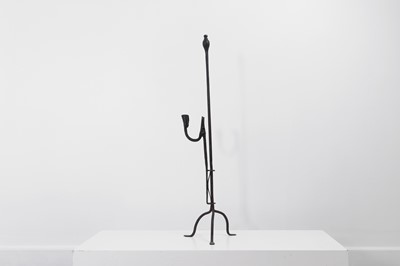 Lot 137 - An adjustable iron rushlight holder