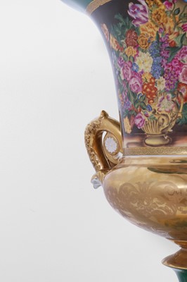 Lot 103 - A large Russian-style porcelain vase