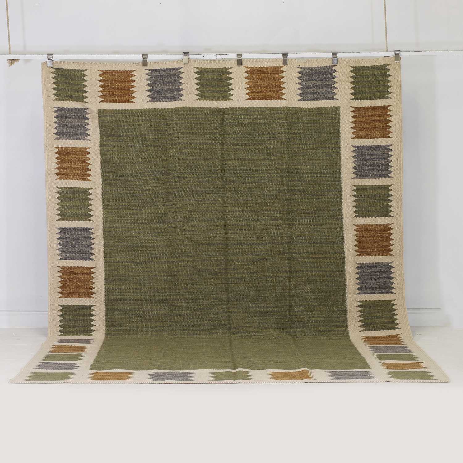 Lot 454 - Contemporary