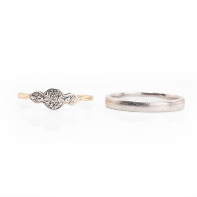 Lot 191 - A platinum wedding ring and a diamond ring
