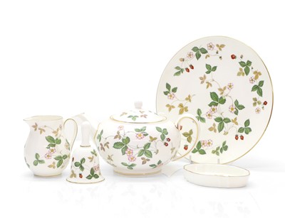 Lot 103 - A Wedgwood Wild Strawberry tea service