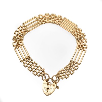 Lot 130 - A 9ct gold gold gate link bracelet