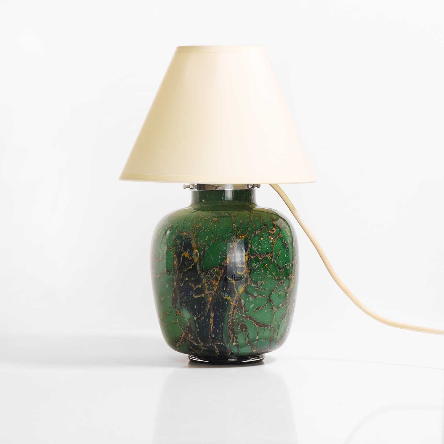 Lot 71 - A WMF Ikora glass lamp