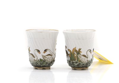 Lot 71 - A pair of porcelain beakers