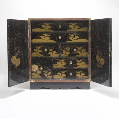 Lot 334 - A Japanese Namban lacquer cabinet