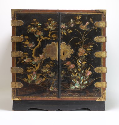 Lot 334 - A Japanese Namban lacquer cabinet