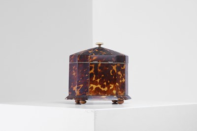 Lot 389 - A George III tortoiseshell and ivory tea caddy