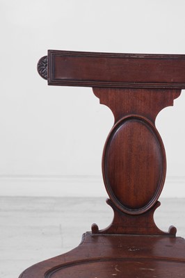 Lot 352 - A Regency mahogany hall chair