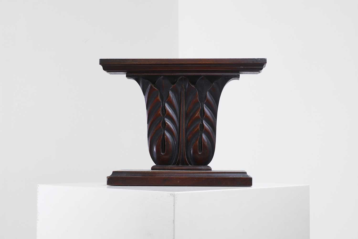 Lot 374 - A William IV mahogany plate stand