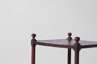 Lot 376 - A Regency mahogany étagère
