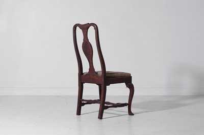 Lot 409 - A George II-style scarlet and gilt japanned side chair