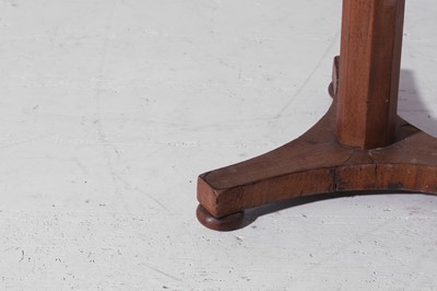 Lot 367 - A mahogany occasional table