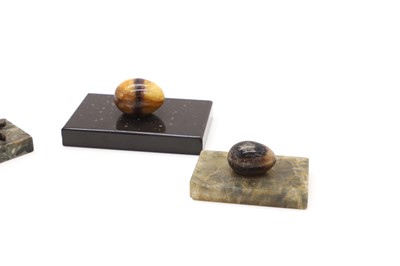 Lot 131 - A group of paperweights