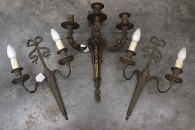 Lot 152 - A pair of gilt metal wall lights