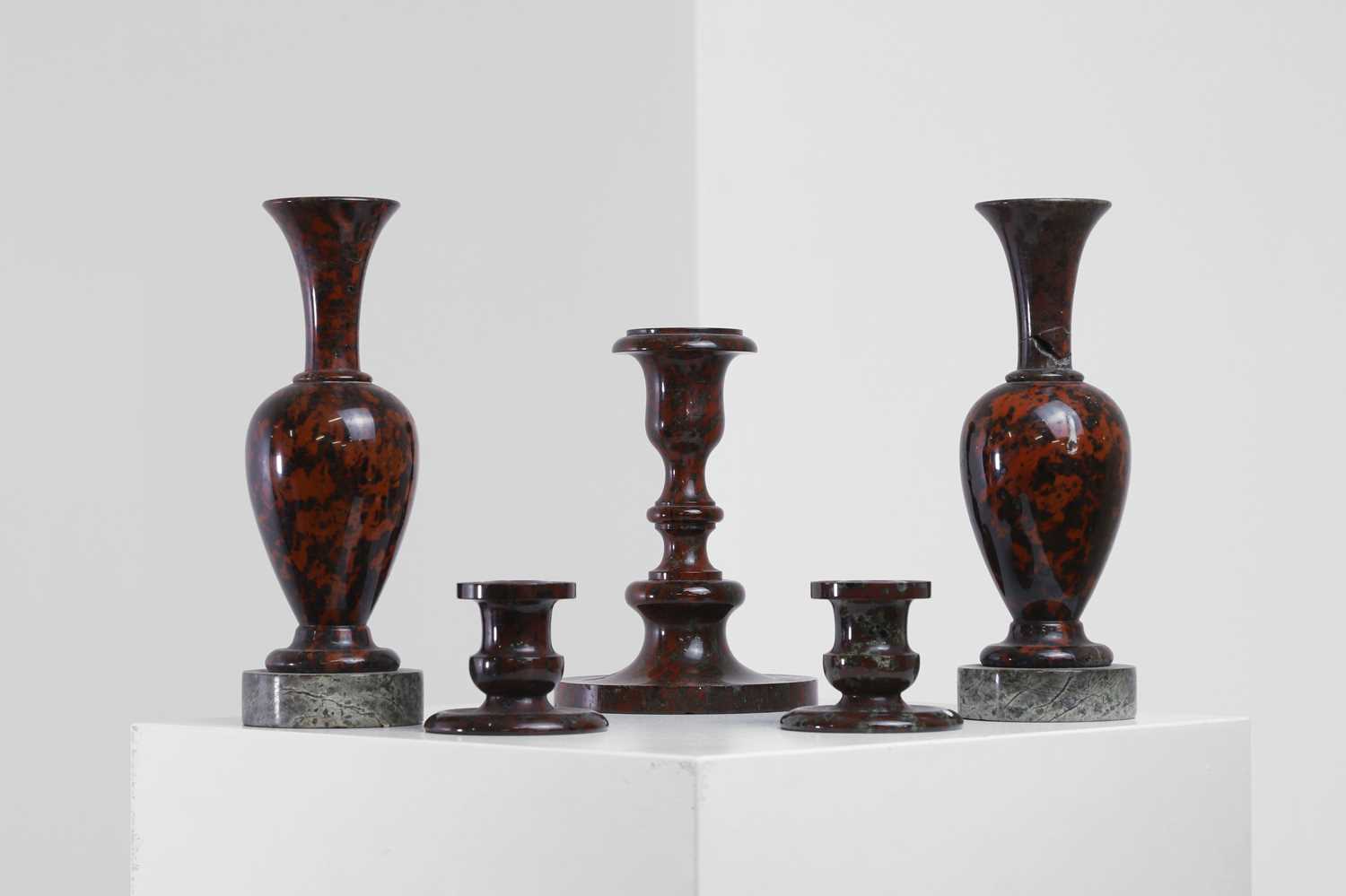 Lot 418 - A group of serpentine objects