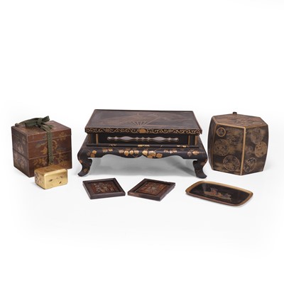 Lot 10 - A group of Japanese lacquer