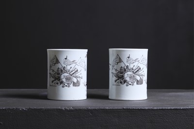 Lot 332 - Two Worcester King of Prussia mugs