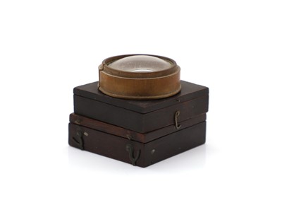 Lot 86 - A small mahogany pocket compass