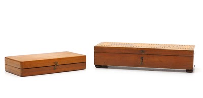 Lot 79 - A travel game of dominoes