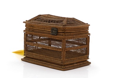 Lot 119 - A woven basket box